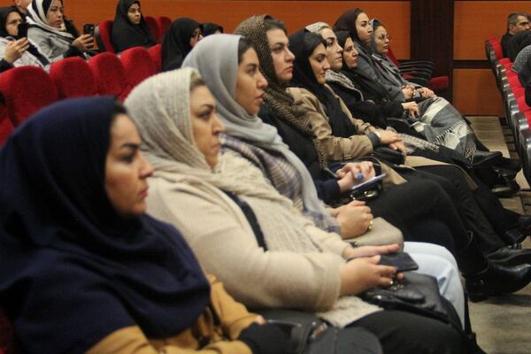نشست روسای انجمن اولیاء و مربیان مدارس بهارستان‌دو