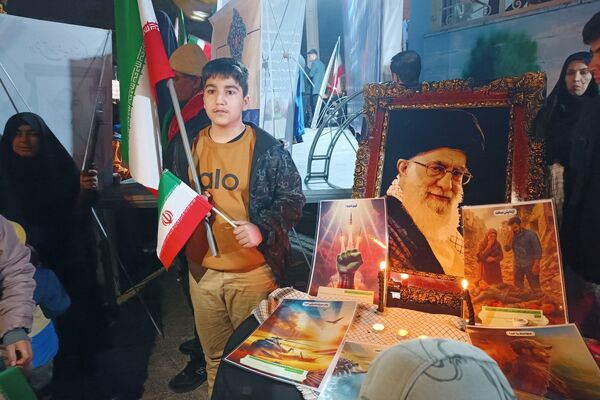 مراسم چهلمین روز شهادت دانش‌آموزان میناب