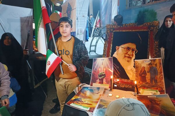 مراسم چهلمین روز شهادت دانش‌آموزان میناب