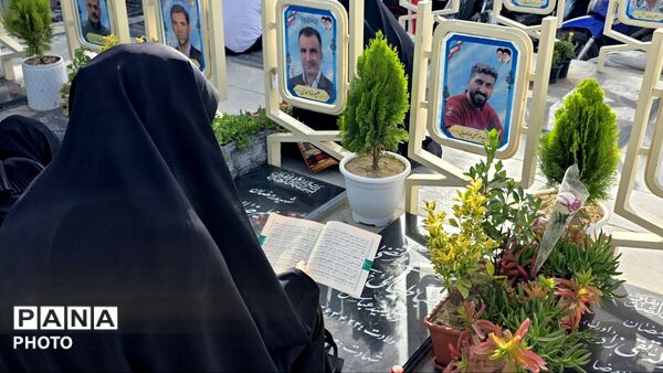 اصفهان غروب عرفه را با عطر دعا نفس کشید
