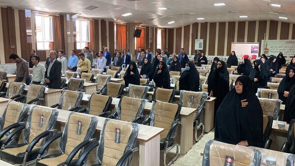 همایش مدیران مدارس شهرستان مه‌ولات در آستانه هفته بزرگداشت مقام والای معلم