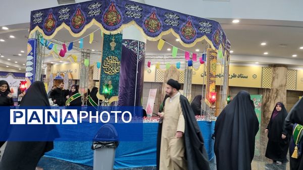 همایش زیست عفیفانه با موضوع عفت و حجاب در تالار ایوان‌ری