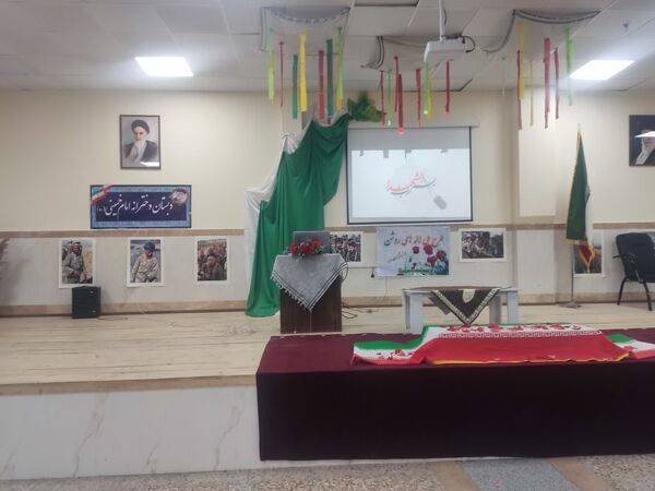 برگزاری طرح ملی لاله‌های روشن در دبستان دخترانه امام خمینی 2 