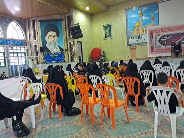 تکریم سلامت زائران اربعین در قائمشهر