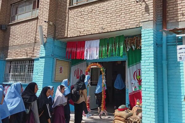 بازگشت به صحنه علم،مدارس متوسطه  شهرستان قدس آماده ساخت آینده