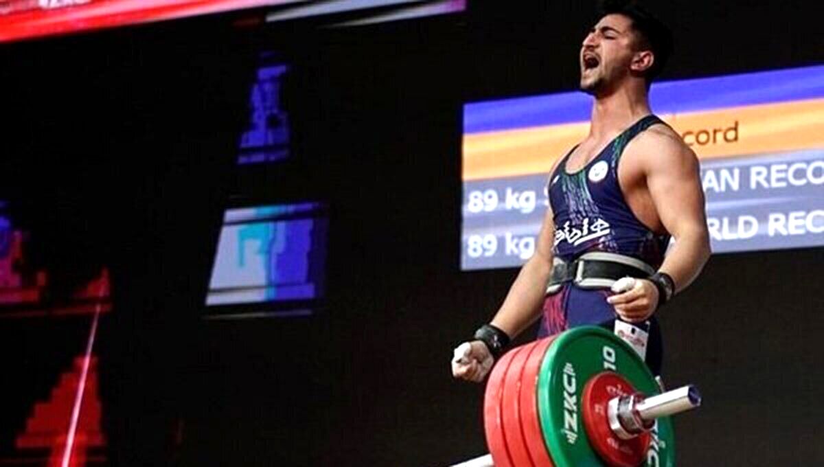 نایب قهرمان وزنه‌برداری جهان: دشمن نمی‌تواند ایران را شکست دهد
