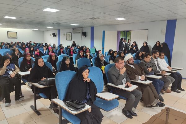 مرحله استانی چهل و دومین مسابقات قرآن عترت ونماز دختر فارس