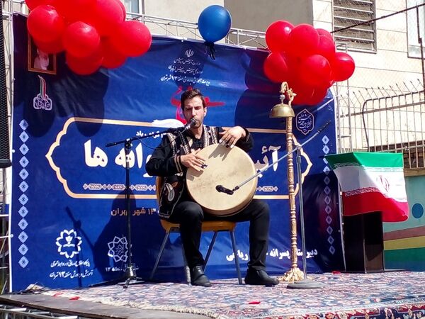 برگزاری جشن جوانه‌ها در دبیرستان حر بن ریاحی