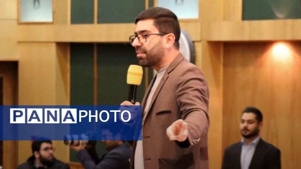 جشن روز دانشجو در دانشگاه آزاد واحد کرج 