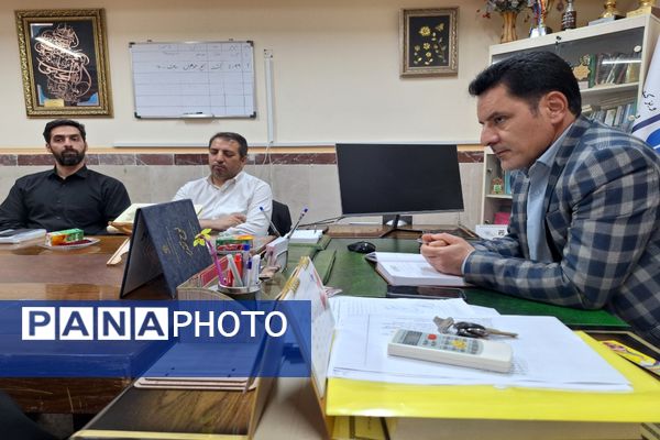 جلسه هم‌اندیشی بسیج و معاونت پرورشی شهرستان قدس جهت هماهنگی تابستانی پربار 