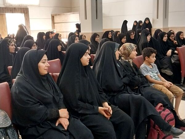 برگزاری اردو یاوران ولایت دانش‌آموزان ناحیه یک