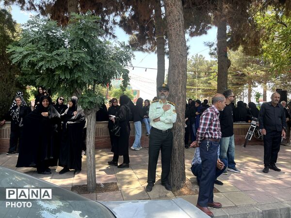 مراسم ظهر تاسوعا در شهرک ینگی امام  ساوجبلاغ