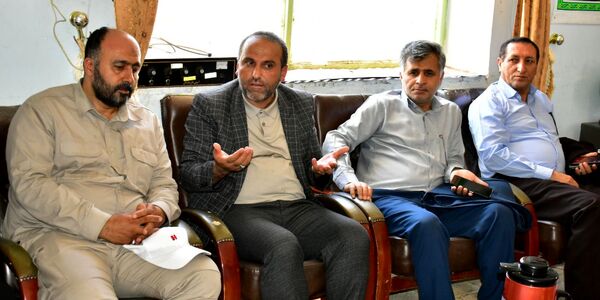 بازدید دبیر قرارگاه جهادی عدالت تربیتی وزارت آموزش و پرورش از طرح شهید عجمیان ۲ در شهرستان دنا