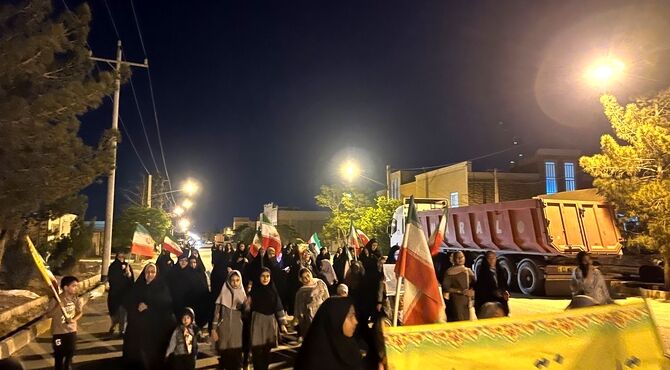 ایران پیروز؛ با حضور دختران صدرآباد