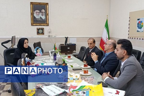  نمایشگاه فرهنگی و هنری دبیرستان عترت