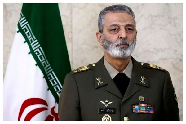 سرلشکر موسوی: امپراطوری رسانه‌ای دشمن حقایق را وارونه جلوه داده است