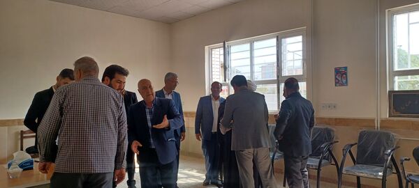 بازدید نماینده منطقه ترشیز کهن از مدارس خلیل آباد