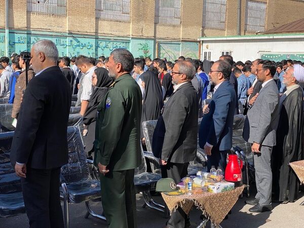  زنگ سپاس در هنرستان جلیل نصیرزاده آموزش و پرورش ناحیه یک