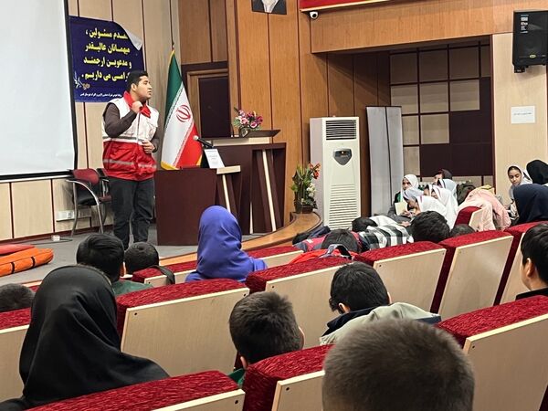 کارگاه آموزشی جشنواره سفیران سلامت با موضوع ایستگاه امدادی