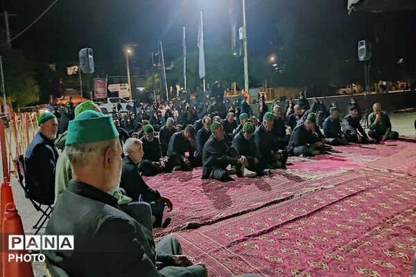 هیئت زنجیر زنی در هشتمین شب از ماه محرم الحرام در حسینیه شهدای شهر بار