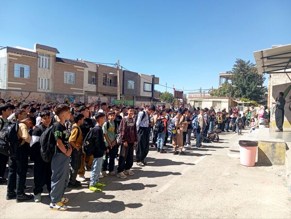 جشن پرشکوه آغاز سال تحصیلی جدید در مدرسه ابتدایی فتحیان بانه