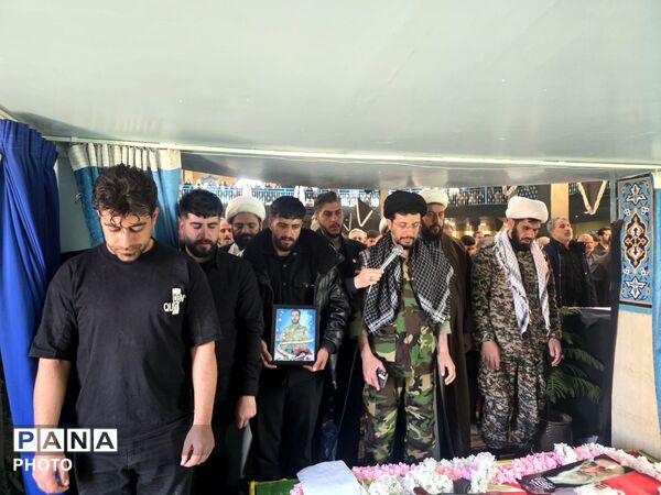 تشییع باشکوه شهید محمد رجبی در ماه مبارک رمضان با حضور گسترده مردم تویسرکان در روز جمعه