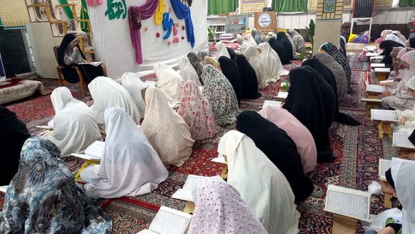 استقبال از اعتکاف در اسدآباد؛ حضور پرشور کودکان و نوجوانان