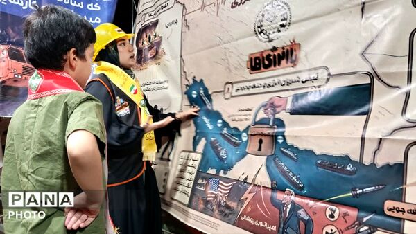 بازدید مشاور وزیر در امور تشکل‌های دانش‌آموزی از موکب «باانرژی ها» در قم