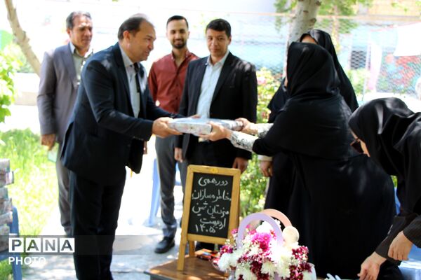 دورهمی خاطره سازان هنرستان ثمین 