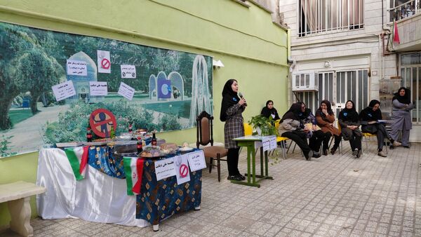 گرامیداشت  هفته ملی دیابت در دبیرستان صالحین