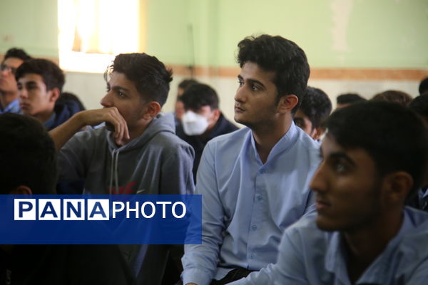 مراسم عزاداری ایام فاطمیه توسط دانش‌آموزان تنگستانی