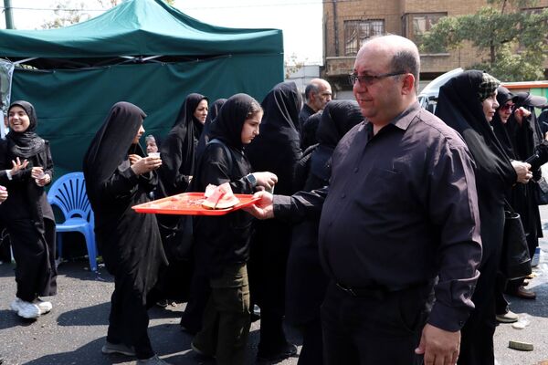 پیاده‌روی اربعین در تهران