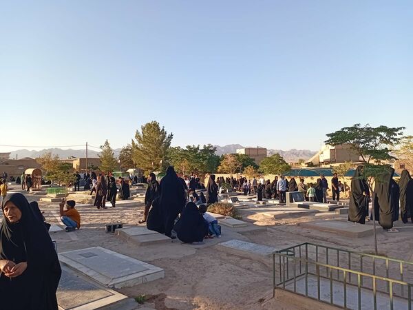زیارت اهل قبور در روز شهادت امام حسن( ع) در کاشمر