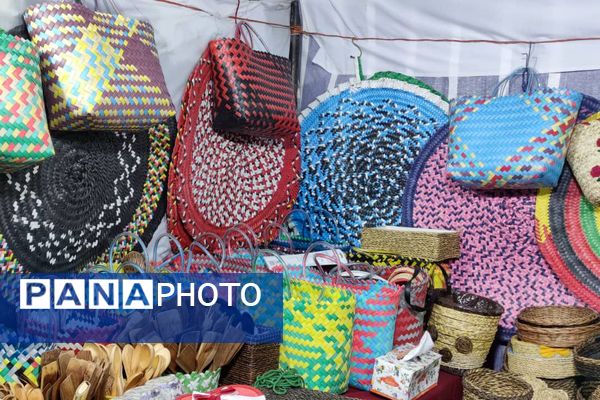 برپایی نمایشگاه بهاری در شهرستان لردگان 