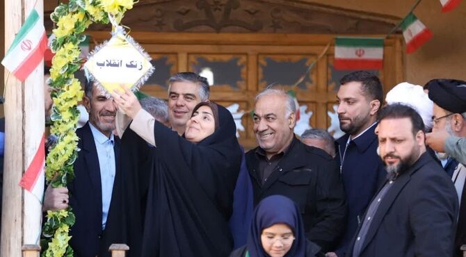 آیین نواخته شدن زنگ انقلاب در خمین