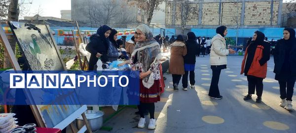 برپایی بازارچه هنرهای دستی در هنرستان ثمین