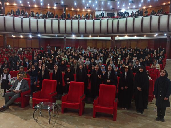 همایش مادر دختری در ساختمان صبا مشهد