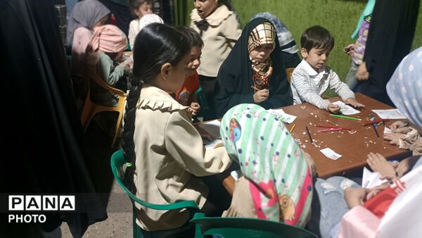 دهه نودی هایی در دل بلوار فضل نیشابور