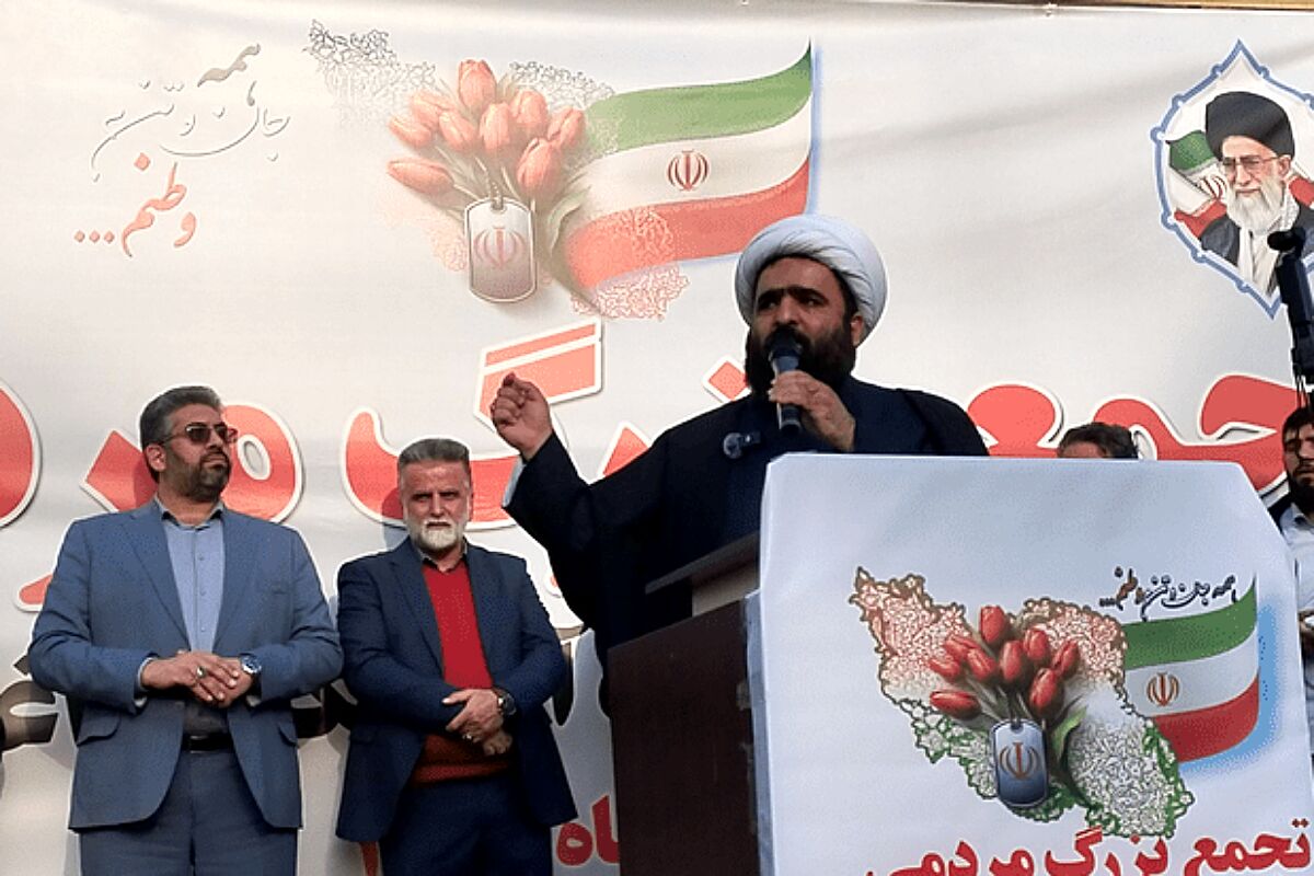 هدف اصلی دشمنان، ضربه به انسجام و قدرت ایران است