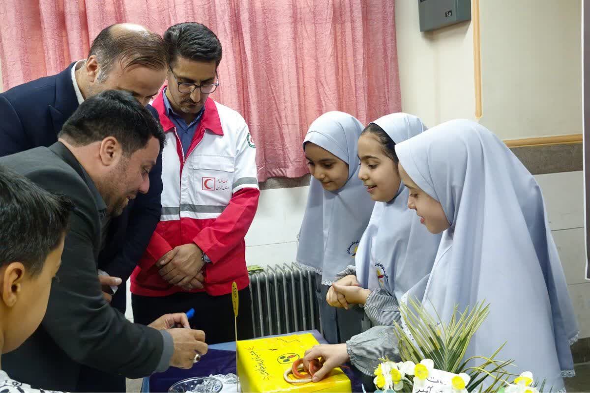 زنگ هفته سلامت روان در مدرسه کودک مسلمان قرچک به صدا در آمد