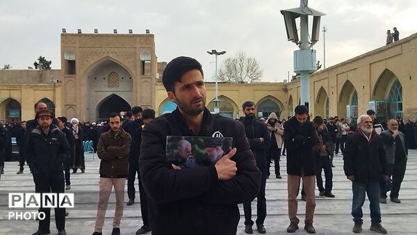 شهر نیشابور مشکی پوش شد ـ ۱ 