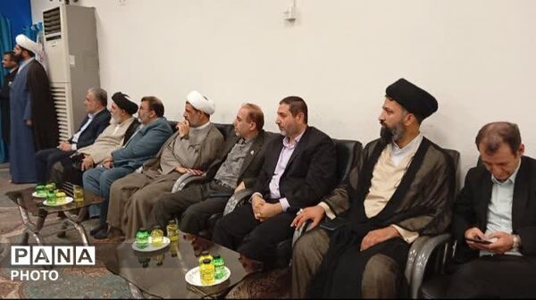 آیین جشن تولد فرزندان شهدا در مسجد مقدس جمکران