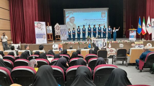 یادواره شهید صادق گنجی در برازجان با حضور مسئول نمایندگی ولی‌فقیه 