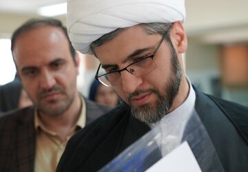 تلاش می‌کنیم برنامه‌های فرهنگی و هنری در کف مدارس اجرا شود