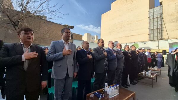 صدای انقلاب طنین انداز شد