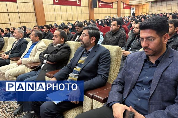 نشست تخصصی افق نو در تربیت جهت اجرایی سازی طرح «ایرانمون»