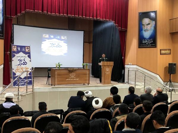 نشست هم‌اندیشی اعضای ستاد دانش‌آموزی نمازجمعه تربت حیدریه 