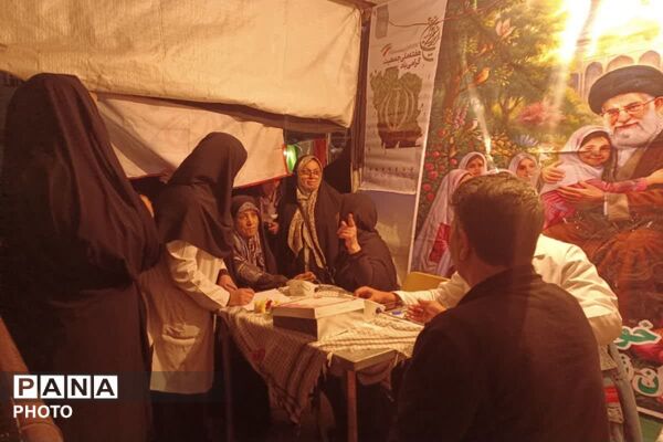 ستون این انقلاب، ایستادگی مردم در ۸۰ شب کف میدان 