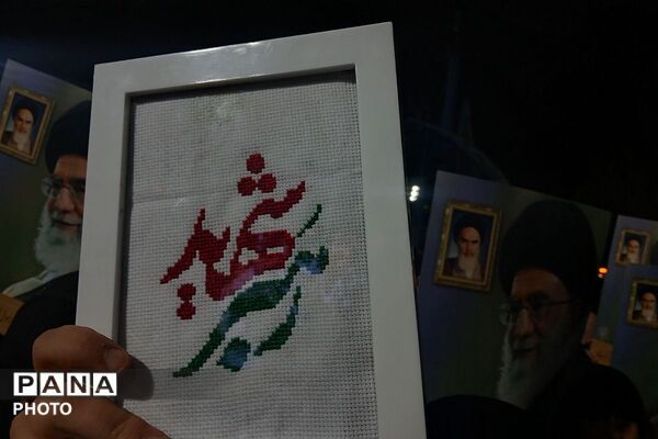 راهپیمایی بزرگ مردم ولایتمدار ورامین بر علیه آمریکا و اسرائیل جنایتکار برای خون خواهی رهبر معظم انقلاب اسلامی