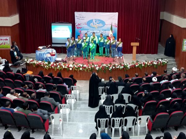آیین تجلیل از فرهنگیان در شهرستان تفرش 